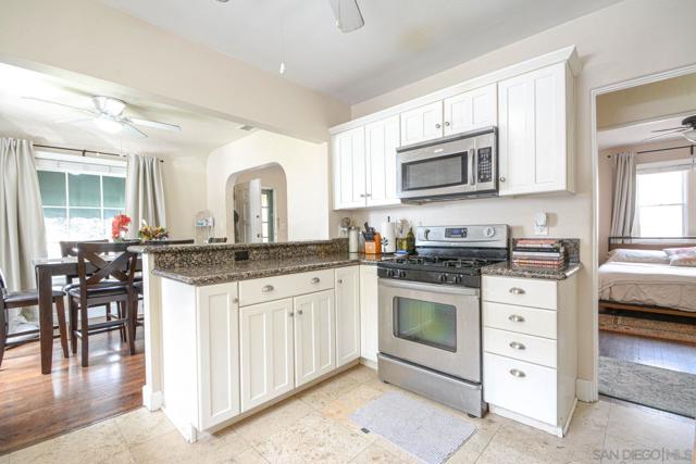 4445 50th St, San Diego CA: https://media.crmls.org/mediaz/a09205ed-f77f-4810-850d-823689a184e8.jpg