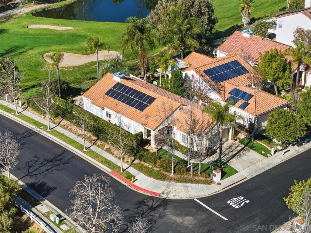 2385 Amber Oak Ln