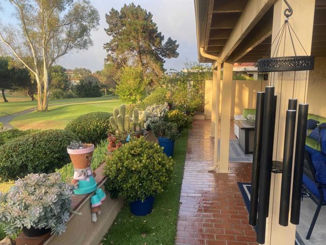 17788 Caminito Balata, San Diego CA: https://media.crmls.org/mediaz/a092bdcc-4561-4e7c-85a1-0c35987fac5e.jpg