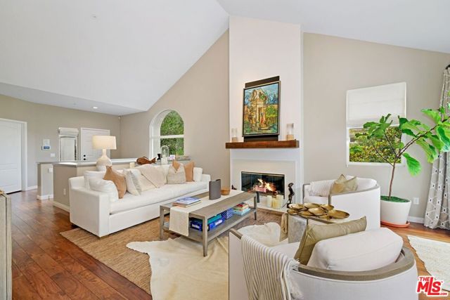 718 Palisades Drive photo 6