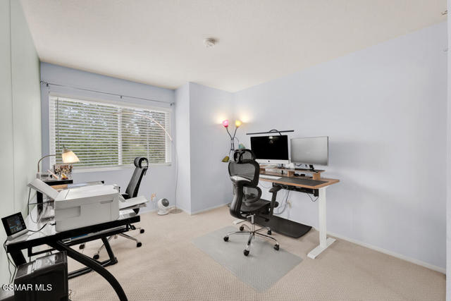645 Overlook Road, Simi Valley CA: https://media.crmls.org/mediaz/a093a94a-b26e-4da3-8fc3-9f6804e251fe.jpg