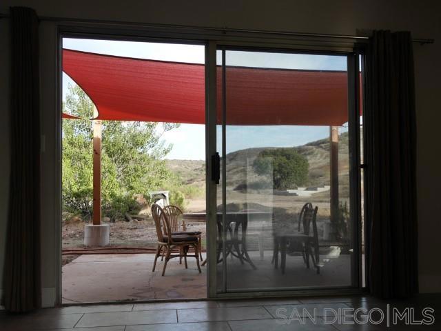 8209 Mesa Rd, Santee CA: https://media.crmls.org/mediaz/a093f575-c780-47b3-a950-9ea4a388379c.jpg