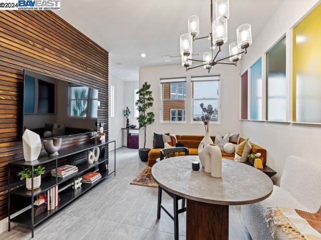 Image 2 of 5 For 214 Verandah Avenue  77