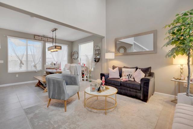 1028 Capri Way, Salinas CA: https://media.crmls.org/mediaz/a094c925-62c3-4e79-ba31-e2bad8df971d.jpg