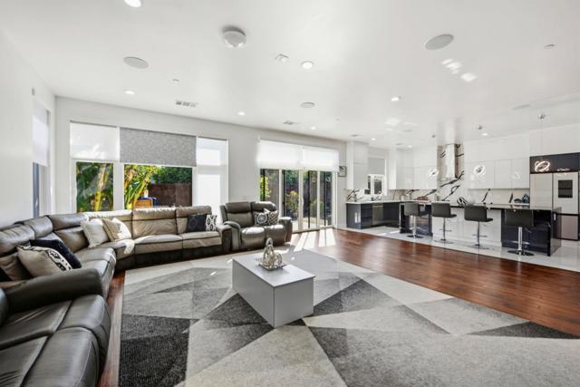 43141 Continental Drive, Fremont CA: https://media.crmls.org/mediaz/a094d39c-17be-4c27-9ad8-105de1e7c2fa.jpg