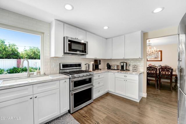 2266 Lansdale Court, Simi Valley CA: https://media.crmls.org/mediaz/a095151f-6adc-44f1-82a0-29b00ce390f0.jpg