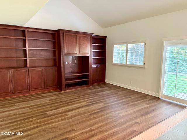 829 Sorrelwood Court, Westlake Village CA: https://media.crmls.org/mediaz/a0953b50-d5a8-4bbc-bb1b-8de393c2ee58.jpg