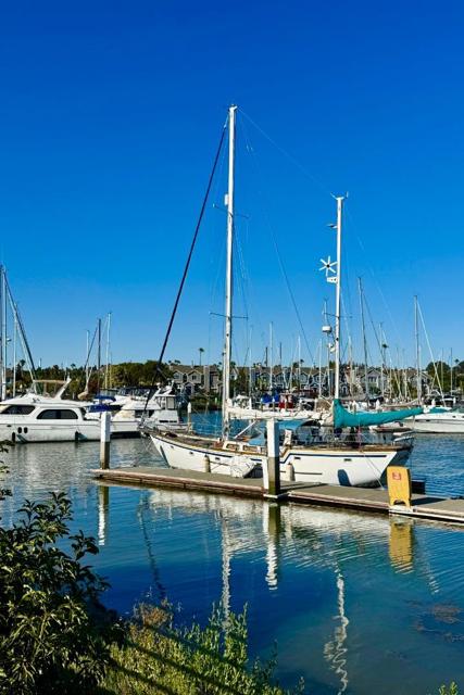 258 E E Street, Benicia CA: https://media.crmls.org/mediaz/a09606e0-df8c-4504-82e8-5094a7b17456.jpg