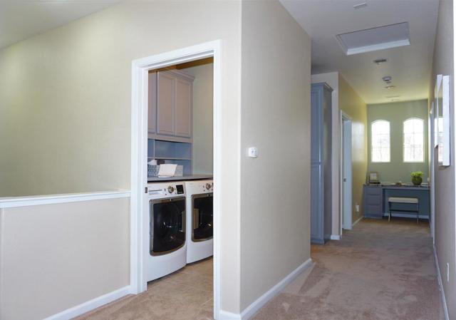 7950 English Oak Circle, Gilroy CA: https://media.crmls.org/mediaz/a09701ae-1340-42b7-93bb-a9b30fb0faa2.jpg