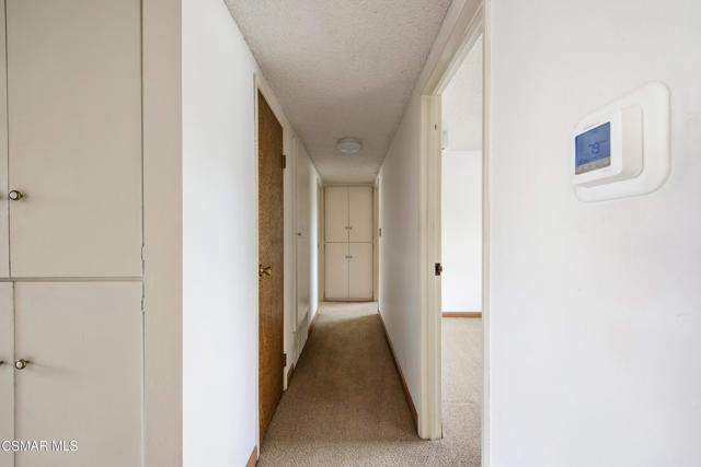 2152 Rockdale Avenue, Simi Valley CA: https://media.crmls.org/mediaz/a0977f47-dfa7-446e-b741-46da8e1a2b25.jpg