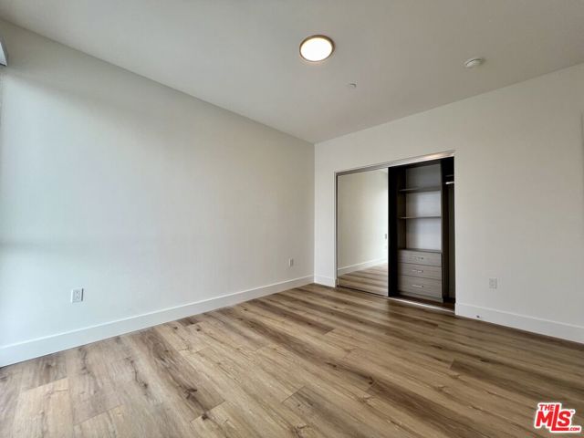 5801 Camerford Avenue, Los Angeles CA: https://media.crmls.org/mediaz/a097906a-60cb-4c04-a4dd-6997dcdeac37.jpg