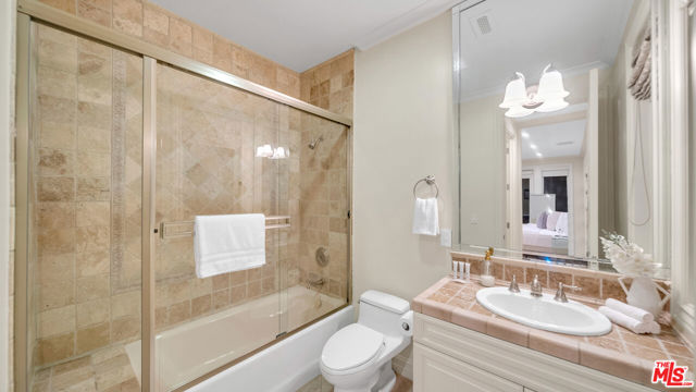 1447 San Ysidro Drive, Beverly Hills CA: https://media.crmls.org/mediaz/a097b7d0-bf26-43f9-ae80-52bb97613f51.jpg