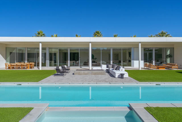 3088 Linea Terrace, Palm Springs CA: https://media.crmls.org/mediaz/a097fb37-f2de-4133-aed8-de481b6f1e68.jpg