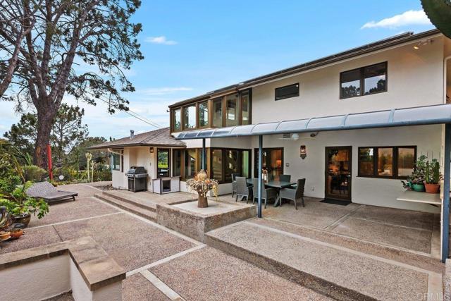 1859 Zapo Street, Del Mar CA: https://media.crmls.org/mediaz/a097fc3d-76d5-44ef-9774-7d41edef13ef.jpg