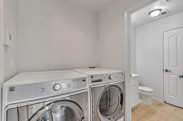 2191 Spruce Drive, Hollister CA: https://media.crmls.org/mediaz/a09937df-ef96-4a30-910f-2779dbeae194.jpg