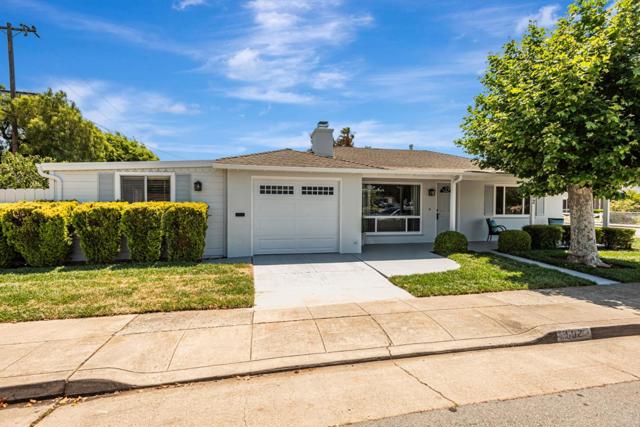 602 Los Gatos Way, San Mateo CA: https://media.crmls.org/mediaz/a09963d2-d272-4cee-9cf2-054d81a74f03.jpg