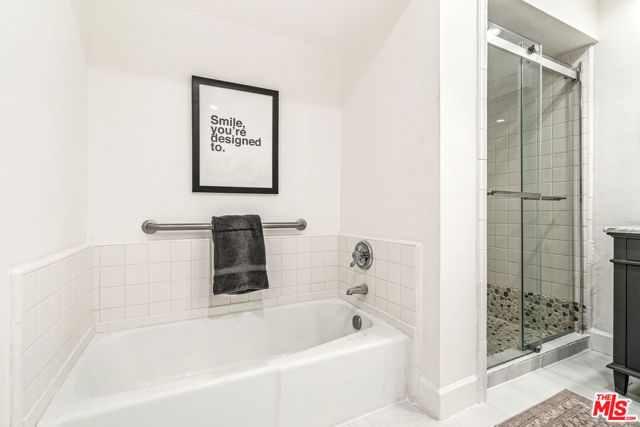 72305 Rodeo Way, Rancho Mirage CA: https://media.crmls.org/mediaz/a09a075e-1742-4fb4-803a-f953302f114e.jpg