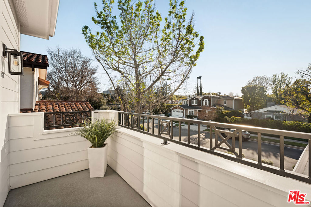 4658 Mary Ellen AvenueSherman Oaks img 22