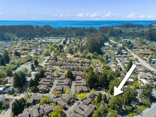 6101 Sheraton Place, Aptos CA: https://media.crmls.org/mediaz/a09b0c59-dffb-41bb-ae21-00823204057f.jpg