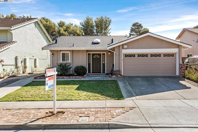 36055 Easterday Way, Fremont CA: https://media.crmls.org/mediaz/a09bb832-711a-46f9-af6e-7f41dbfb82db.jpg