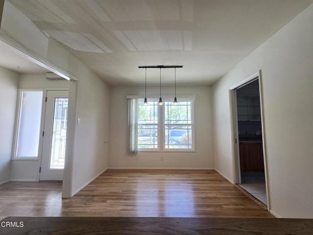 Detail Gallery Image 6 of 32 For 3815 Mayfair Dr, Pasadena,  CA  - 3 Beds | 2 Baths