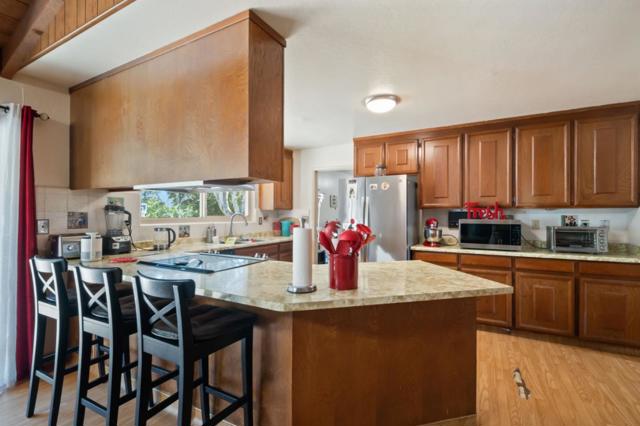 11745 Tam Oshanter Drive, Salinas CA: https://media.crmls.org/mediaz/a09bfd98-54ca-44aa-b116-12e9f49ac7da.jpg