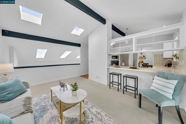 2690 Doidge Ave, Pinole CA: https://media.crmls.org/mediaz/a09c9965-5a77-41d9-99b1-981f04e61d14.jpg