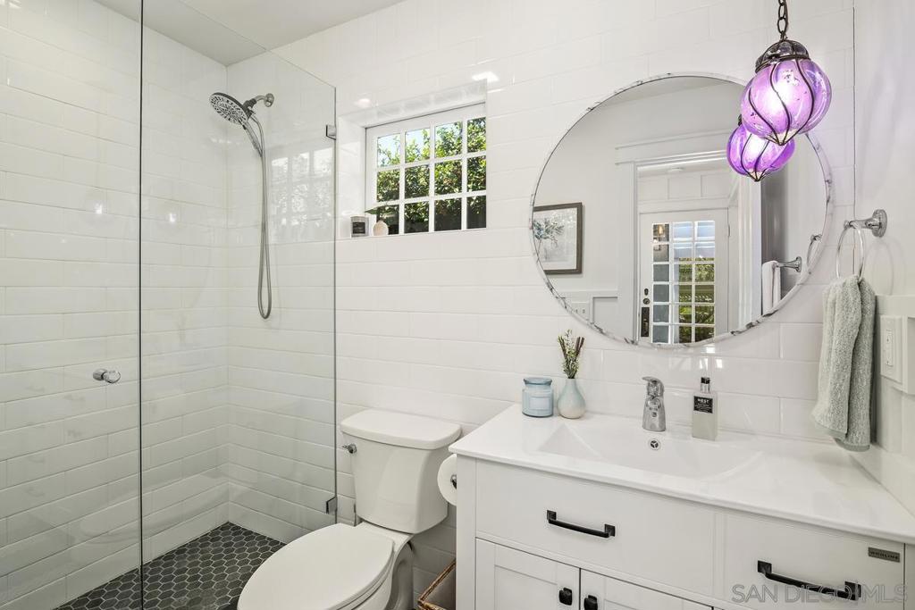 MLS #250038045SD image #8