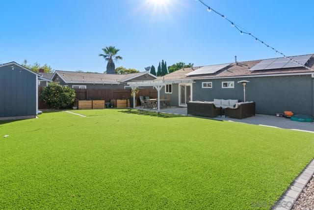 10845 Sandy Hook Road, San Diego CA: https://media.crmls.org/mediaz/a09d5ed9-b063-4622-a21f-ce5fc16820f4.jpg