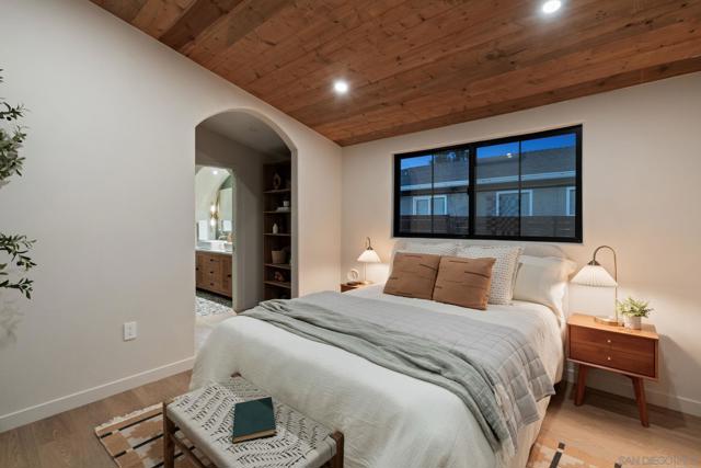 1566 Evergreen St, San Diego CA: https://media.crmls.org/mediaz/a09e4bb3-5457-406d-8409-48828bd82967.jpg