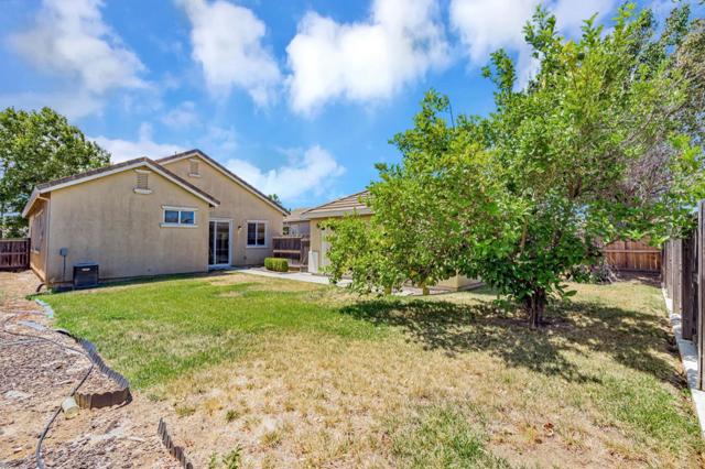 1665 Youngstown Lane, Suisun City CA: https://media.crmls.org/mediaz/a09e6ad6-100f-46cd-adde-5210eea6b5ba.jpg