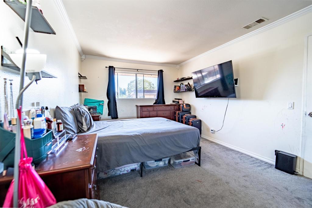 MLS #250036586SD image #16