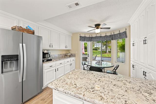 Detail Gallery Image 16 of 38 For 4737 Galicia Way, Oceanside,  CA 92056 - 2 Beds | 2 Baths