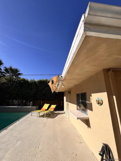 1225 E Buena Vista Drive, Palm Springs CA: https://media.crmls.org/mediaz/a0a2529f-5d5c-4b84-aa9f-2ddca40dbea8.jpg