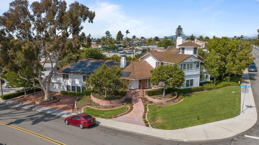 855 Country Club Drive