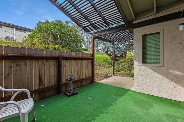 Detail Gallery Image 18 of 39 For 727 Nob Cir, Vista,  CA 92084 - 2 Beds | 2 Baths