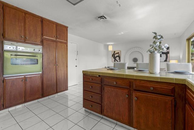 460 Collinwood Court, Santa Clara CA: https://media.crmls.org/mediaz/a0a3ed7b-1640-4be9-a5ee-def9290a1162.jpg
