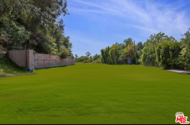 9338 1/2 Hazen Drive, Beverly Hills CA: https://media.crmls.org/mediaz/a0a44677-8b0a-480d-bc50-291d259e474d.jpg