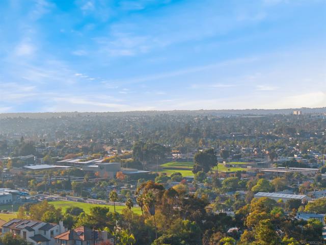 7953 Cinthia St, La Mesa CA: https://media.crmls.org/mediaz/a0a4d6a3-7c88-4058-a547-26e5ca85ac39.jpg