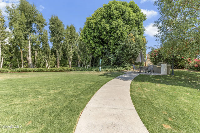 5200 Premiere Hills Circle, Woodland Hills CA: https://media.crmls.org/mediaz/a0a52522-d8af-462e-83d6-5dac9f2c69f5.jpg
