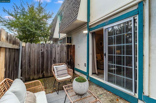 3905 Clayton Rd, Concord CA: https://media.crmls.org/mediaz/a0a53aed-a524-4707-a9dd-81d4194a508d.jpg