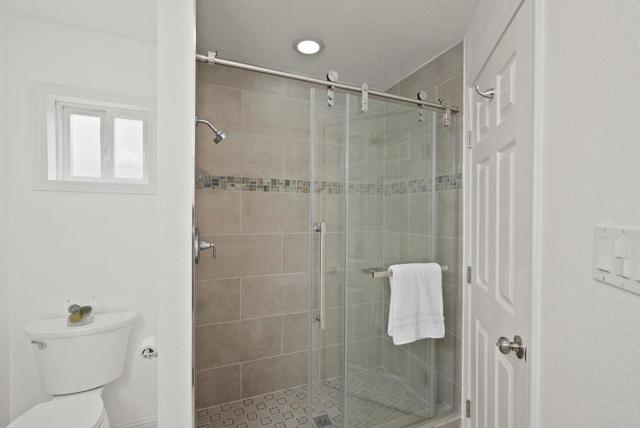 Image 18 of 60 For 1371 Norman Drive