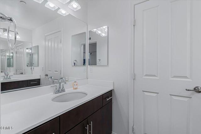 Detail Gallery Image 27 of 44 For 3027 N Oxnard Bld, Oxnard,  CA 93036 - 3 Beds | 2/1 Baths