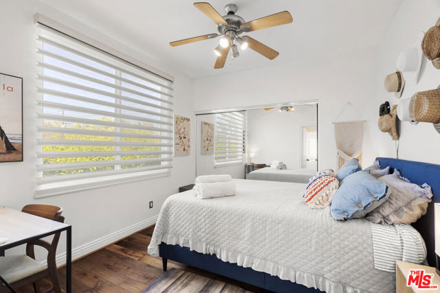 4544 Tobias Avenue, Sherman Oaks CA: https://media.crmls.org/mediaz/a0a6f63e-1792-454b-b52c-71f5e5e5ad89.jpg
