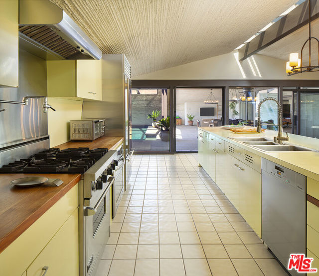 87 Vientos Road photo 11