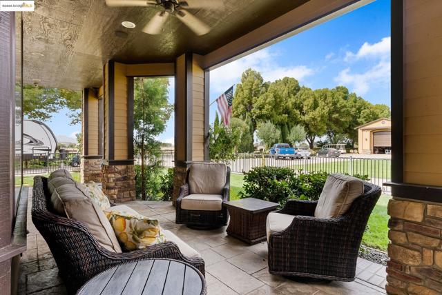 3501 Byer Road, Byron CA: https://media.crmls.org/mediaz/a0a78dfb-dc78-42ab-b0bd-83b1d7be4264.jpg
