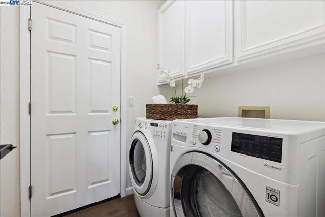 231 Stetson Dr, Danville CA: https://media.crmls.org/mediaz/a0a8719c-bb11-4fd6-96b7-2e73d376c792.jpg
