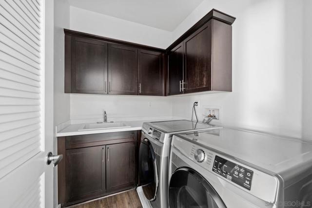2053 Tango Loop, Chula Vista CA: https://media.crmls.org/mediaz/a0a93a24-7a24-4413-9c09-1a2fa398d4ca.jpg