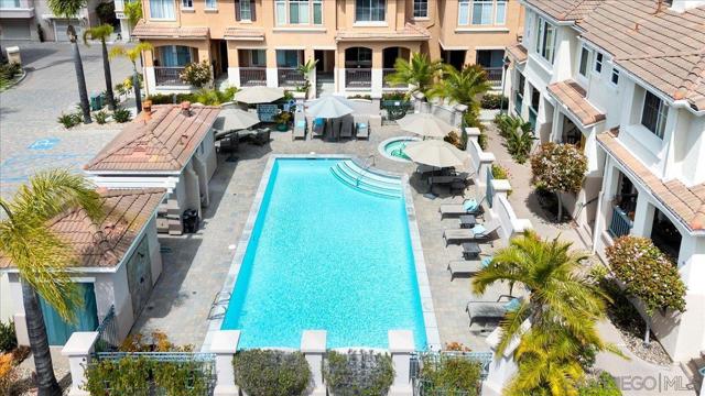 938 Camino De La Reina, San Diego CA: https://media.crmls.org/mediaz/a0a983a1-99fe-47e1-ac5a-d9fb8e19bc7a.jpg