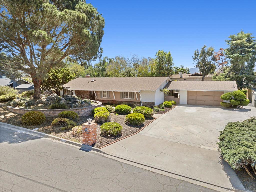 10933 Sunray Pl